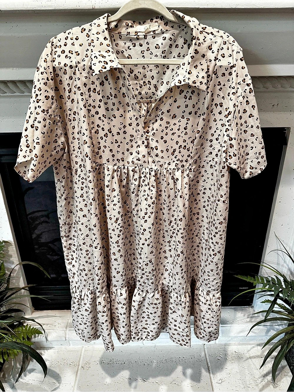 Easel Leopard Print Mini Dress Size Large Like New